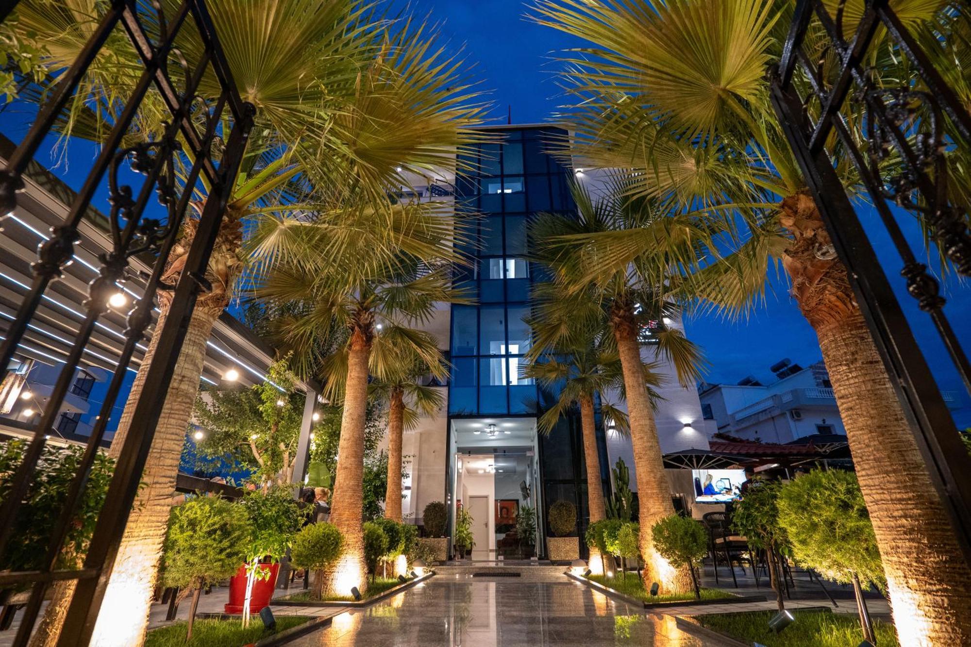 Hotel Eagle クサミル エクステリア 写真