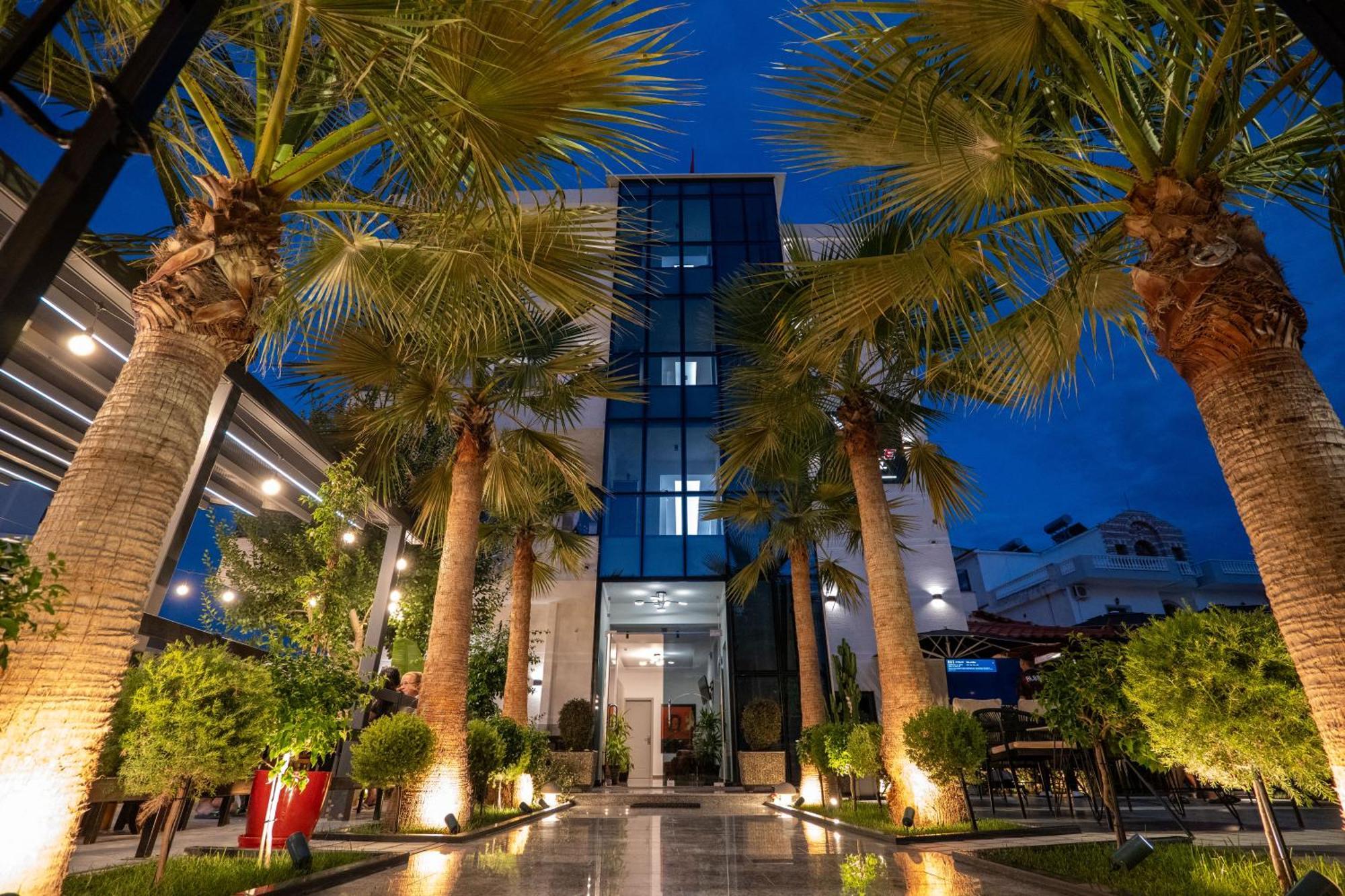 Hotel Eagle クサミル エクステリア 写真