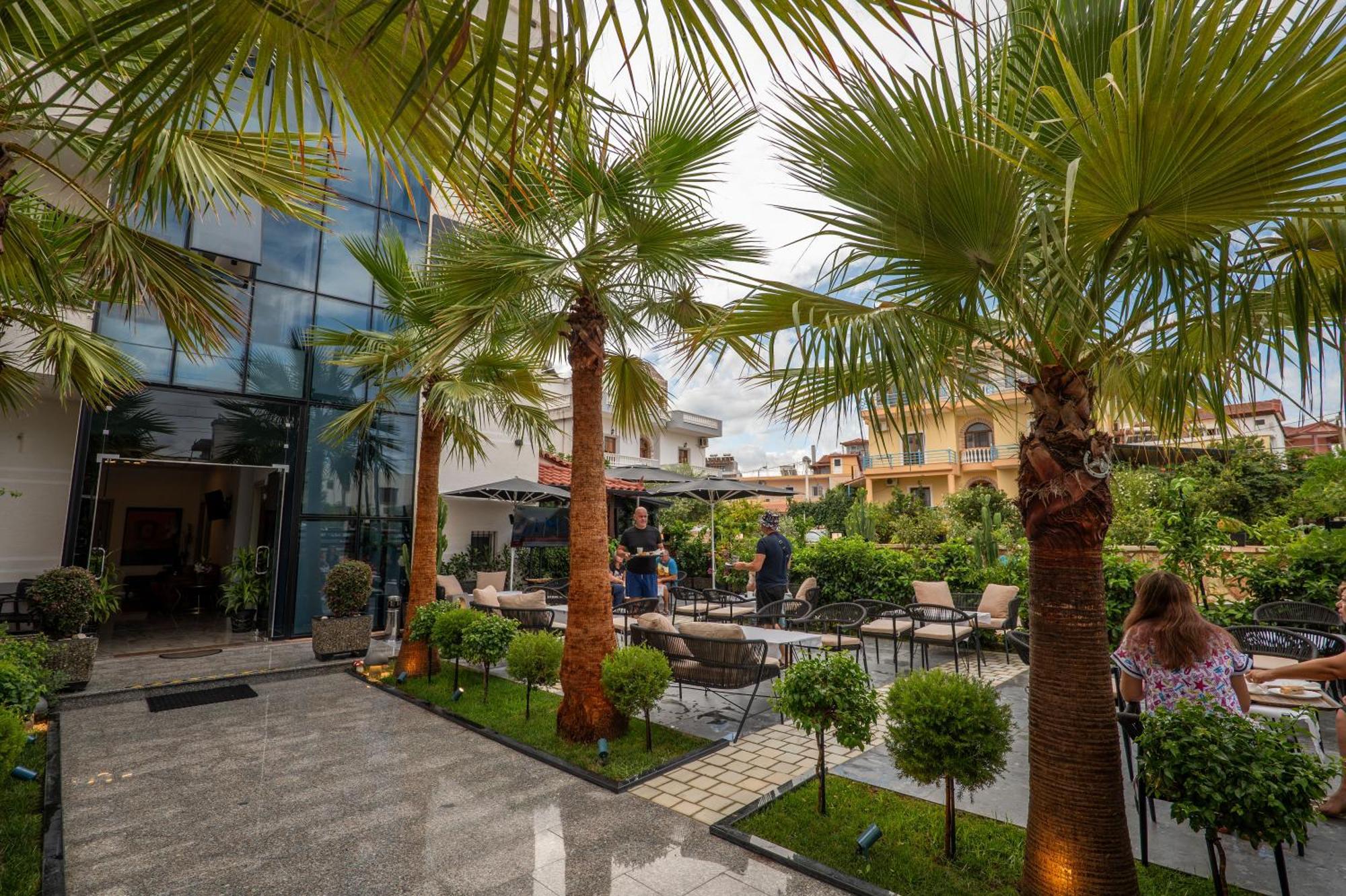 Hotel Eagle クサミル エクステリア 写真