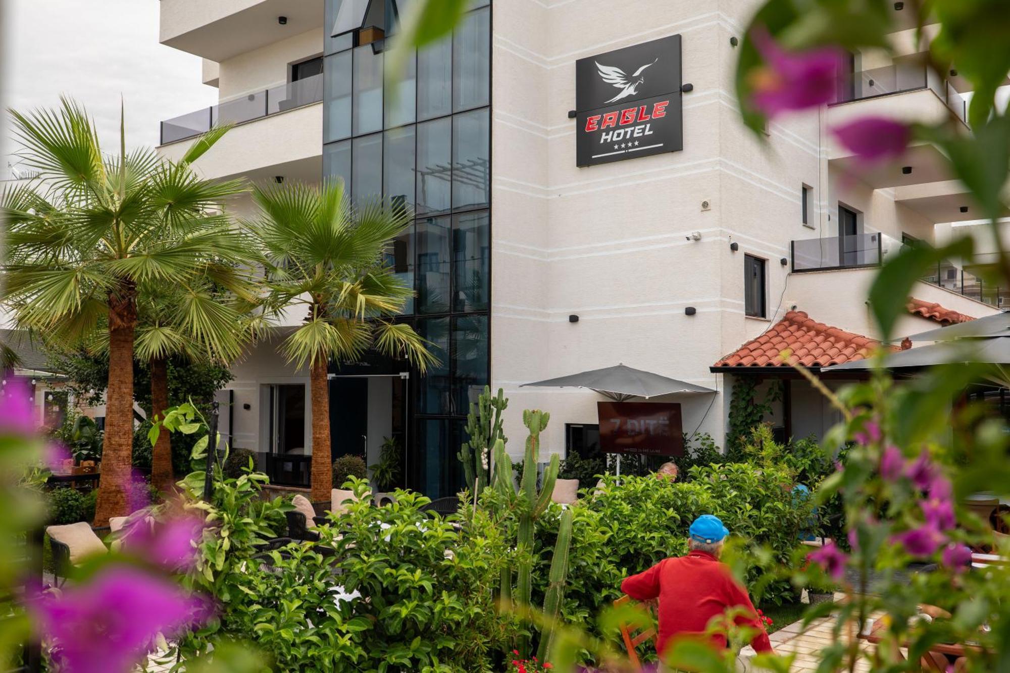 Hotel Eagle クサミル エクステリア 写真